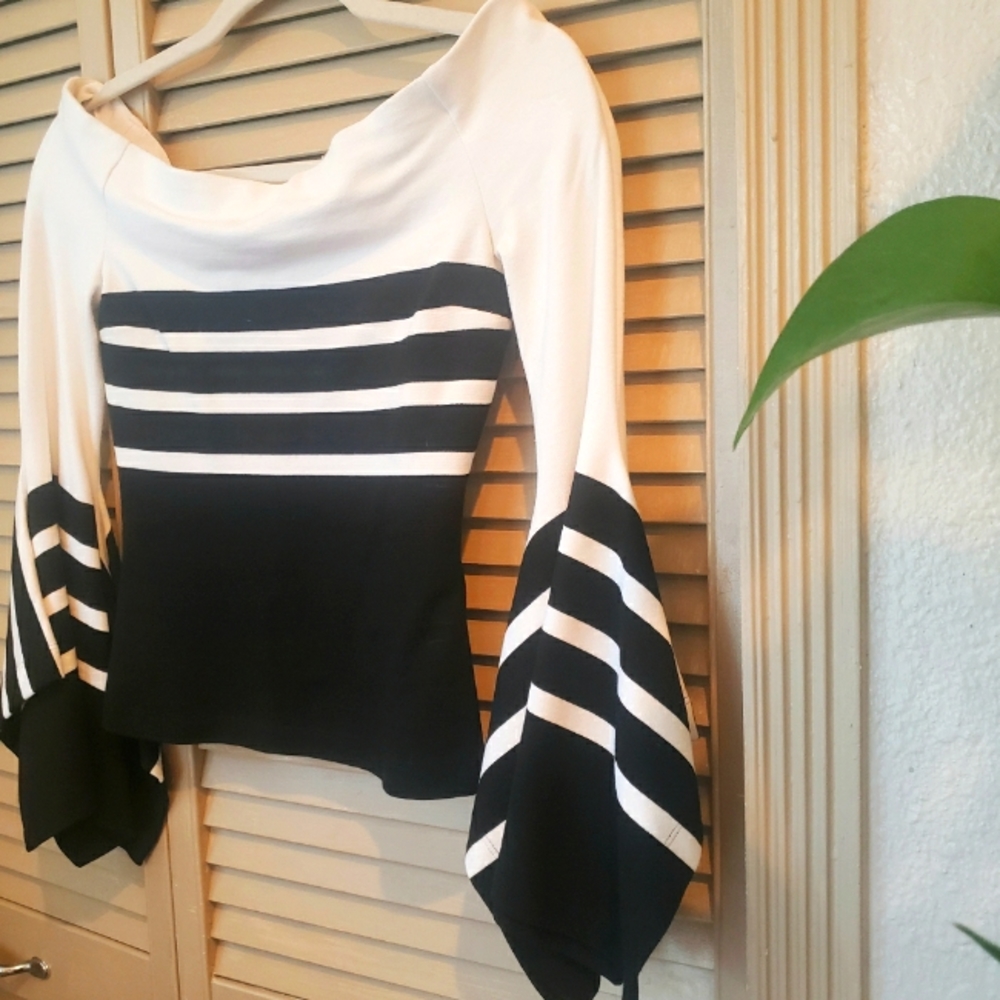 π± Rosetta Getty Off the Shoulder Crop Top Black White Stripe Sz 0/XS - Picture 4 of 9